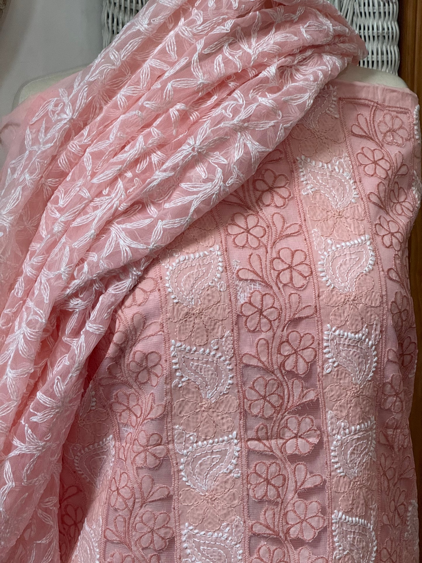 Soft cotton lawn  kurta with chiffon duppata hand work