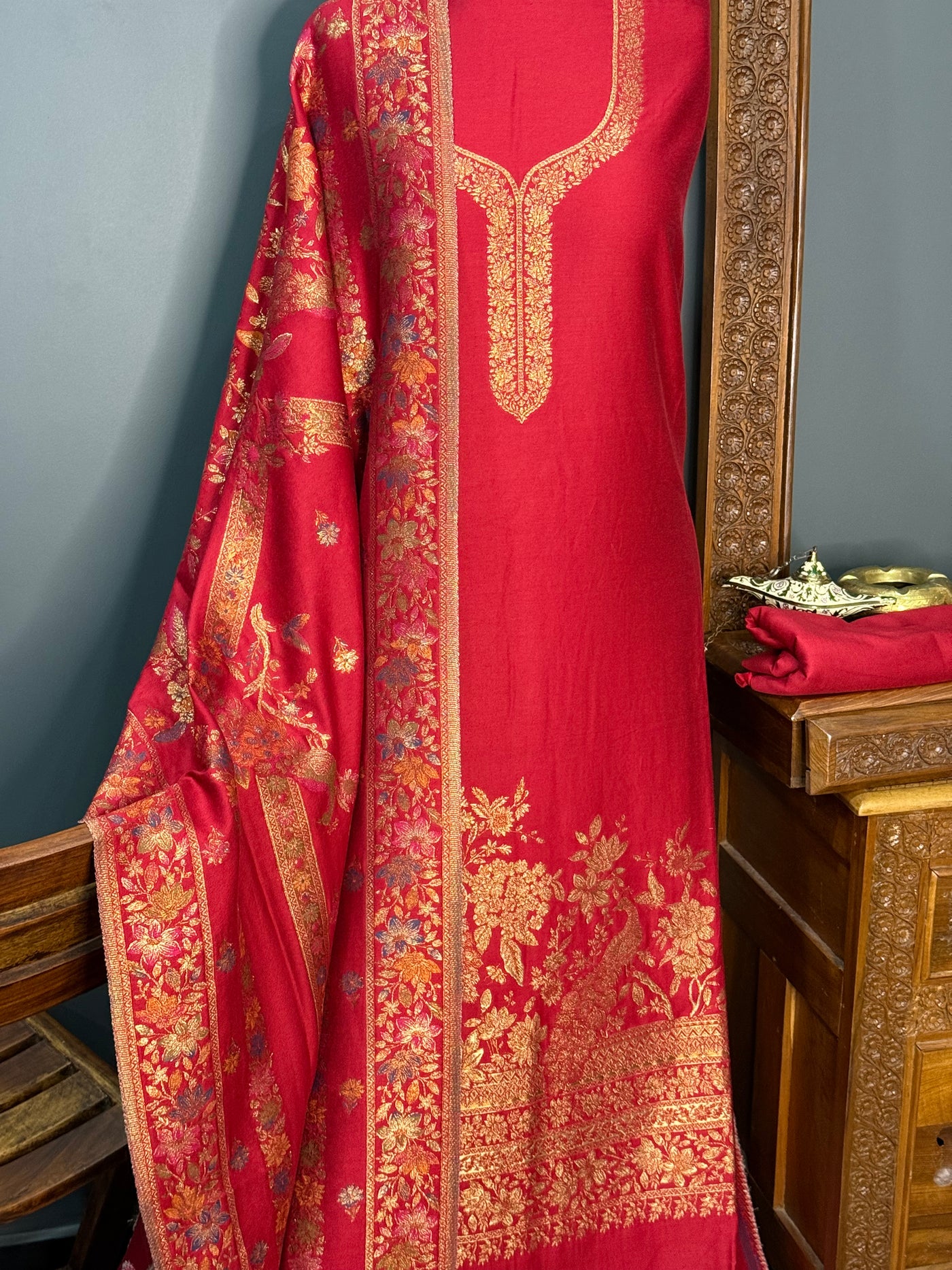 KANI PASHMINA SUIT