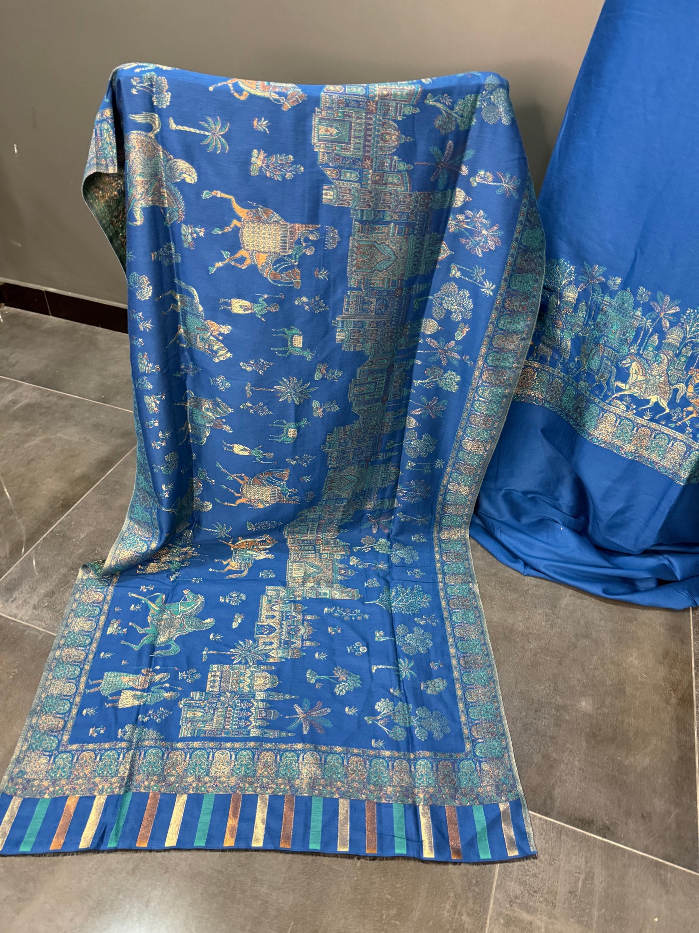 KANI PASHMINA SUIT
