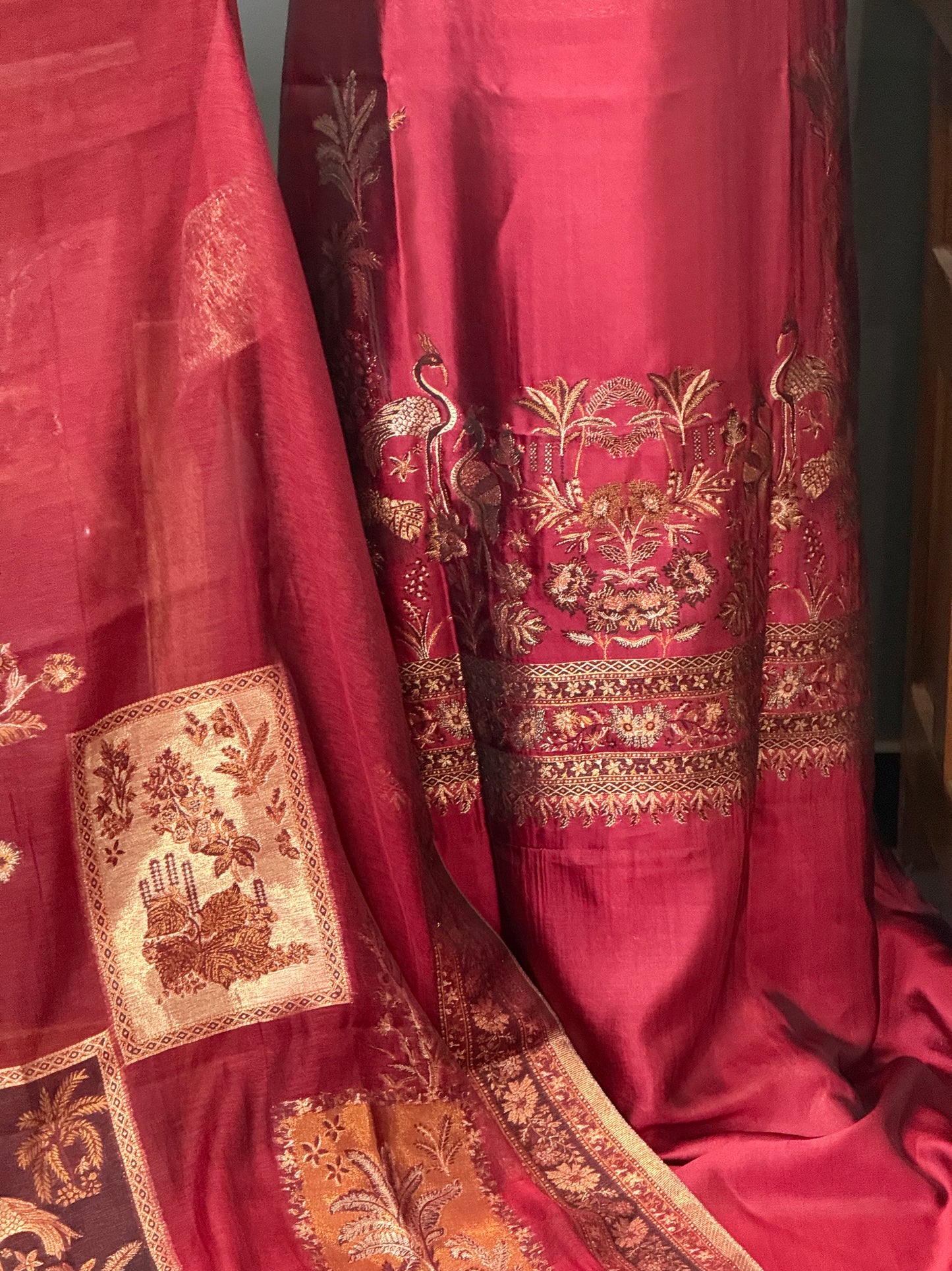 REGAL LOOM