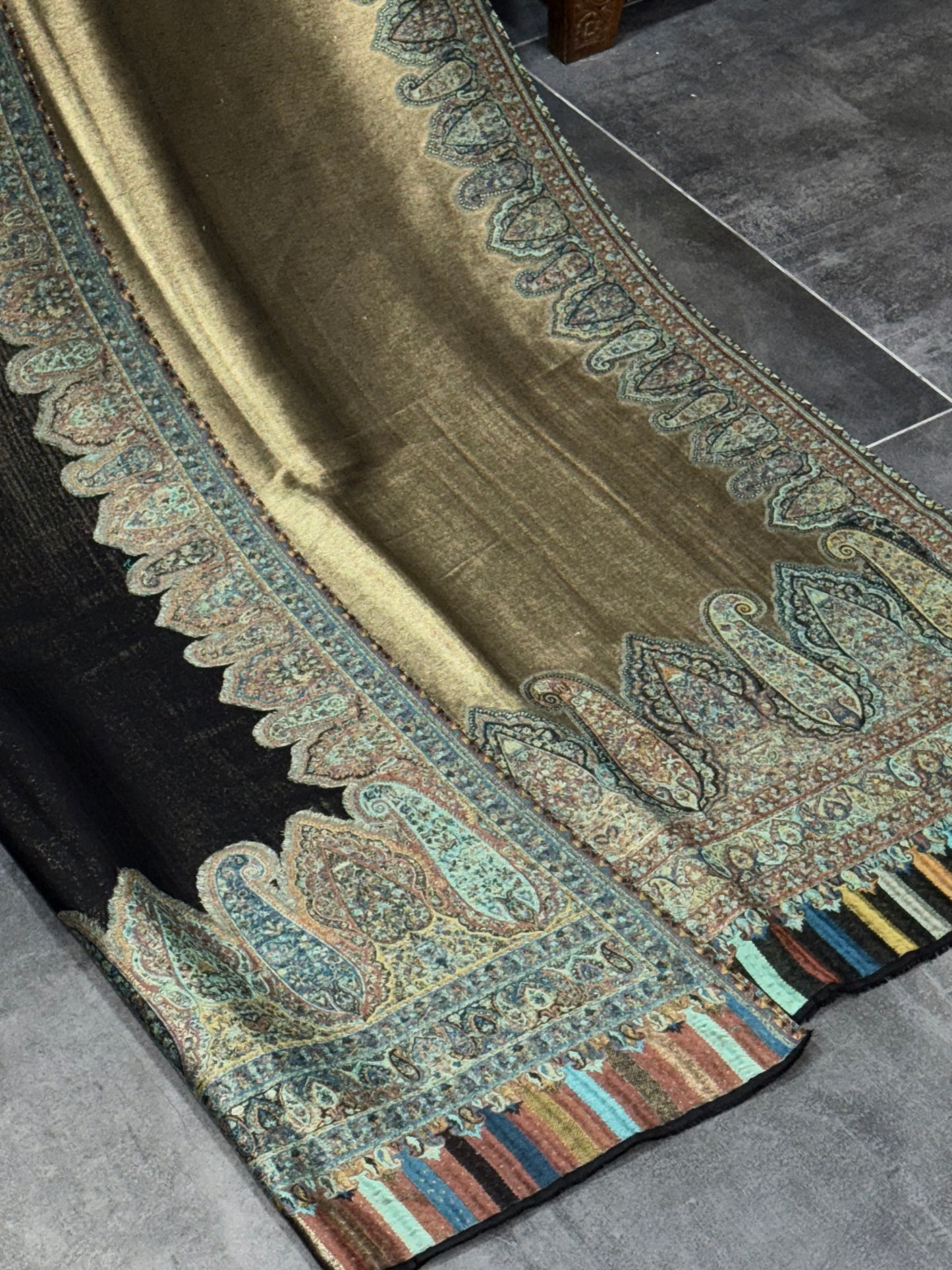 KANI PASHMINA MOON LIGHT SHAWL