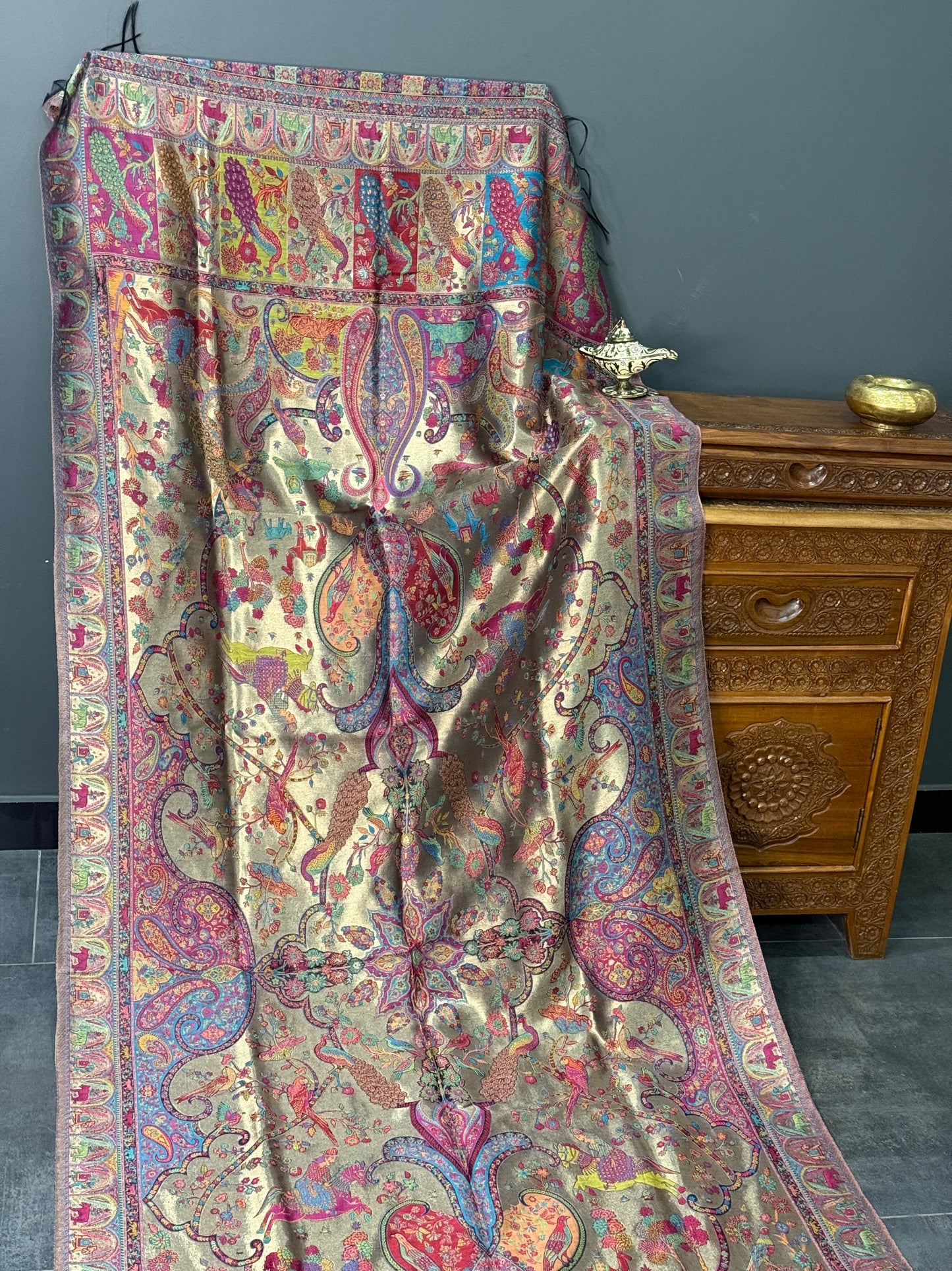 NOOR-E-KANI