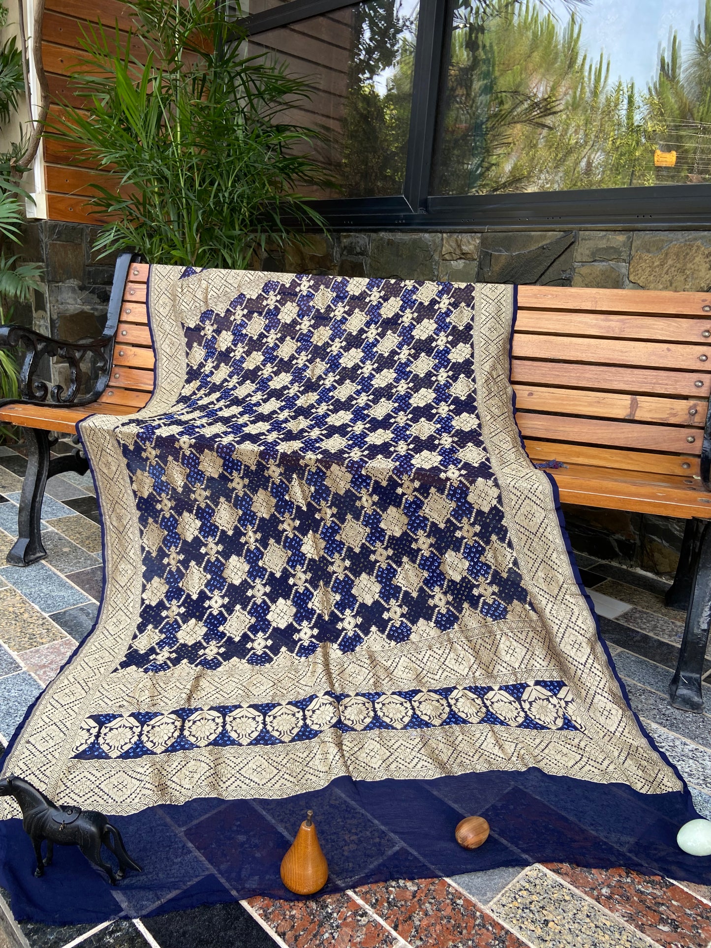 Pure Georgette neem Zari with mena kari