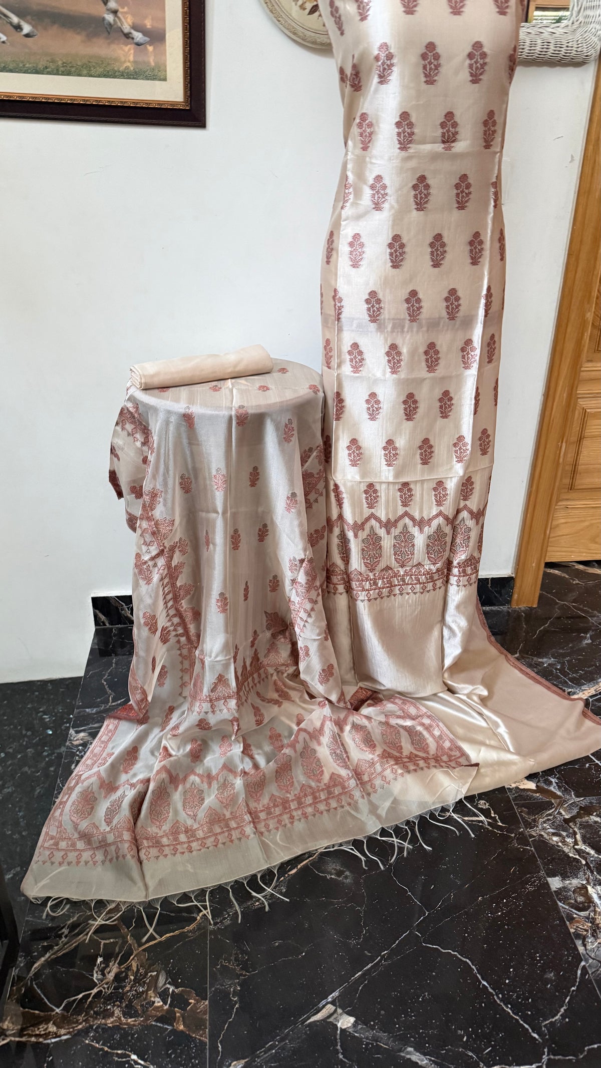 REGAL LOOM