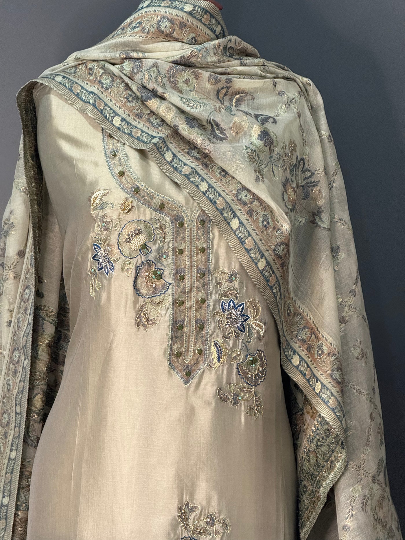 REGAL LOOM SHAHI RESHAM