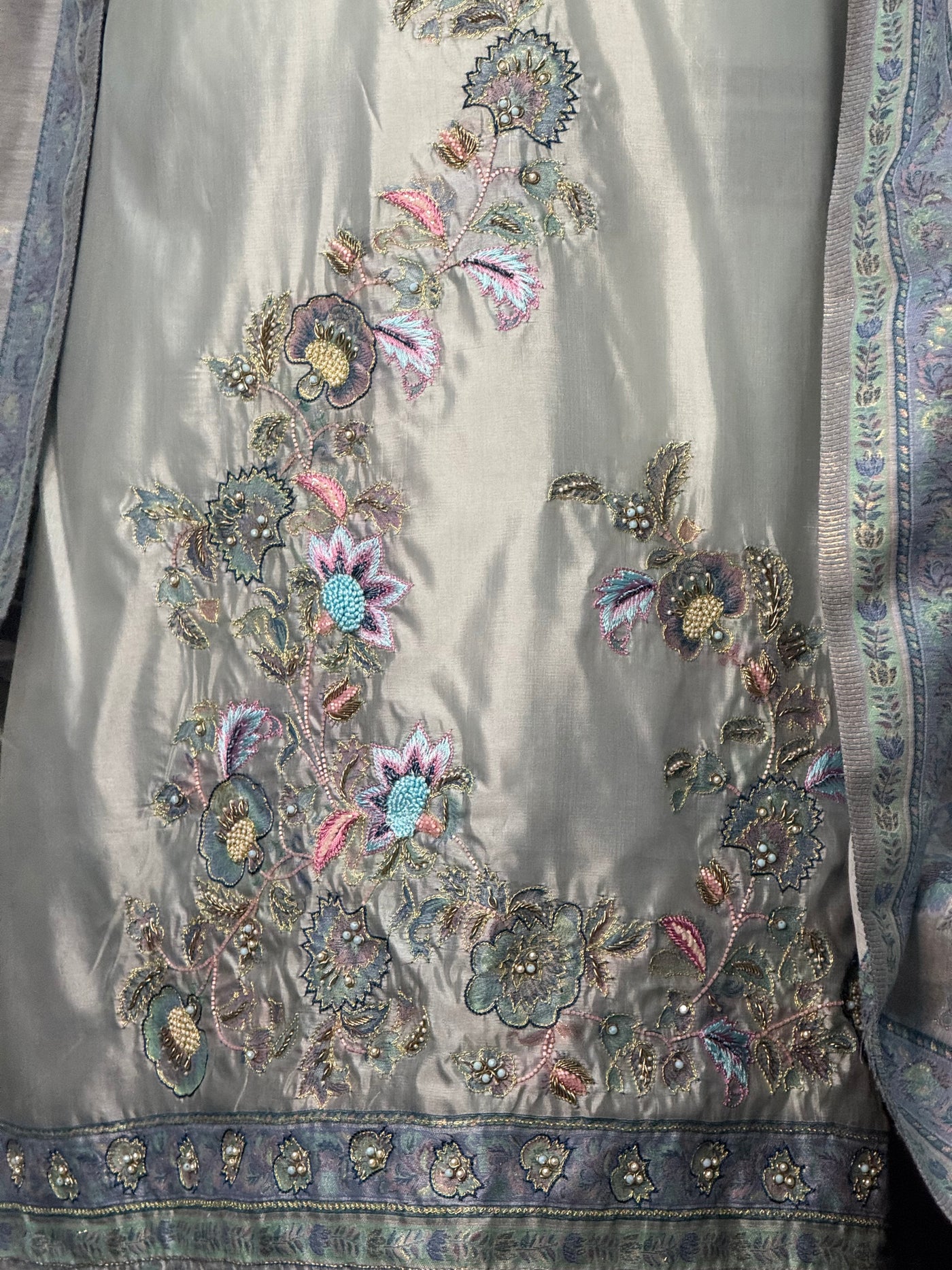 REGAL LOOM SHAHI RESHAM