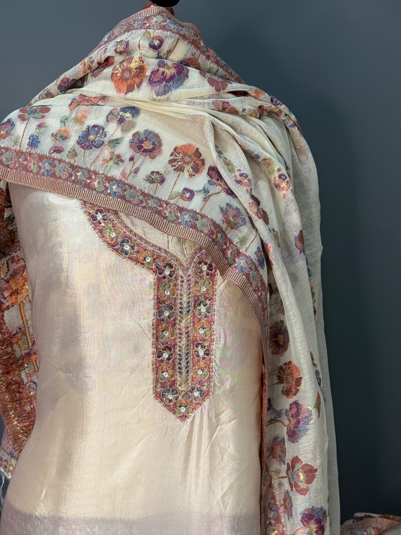 REGAL LOOM SHAHI RESHAM