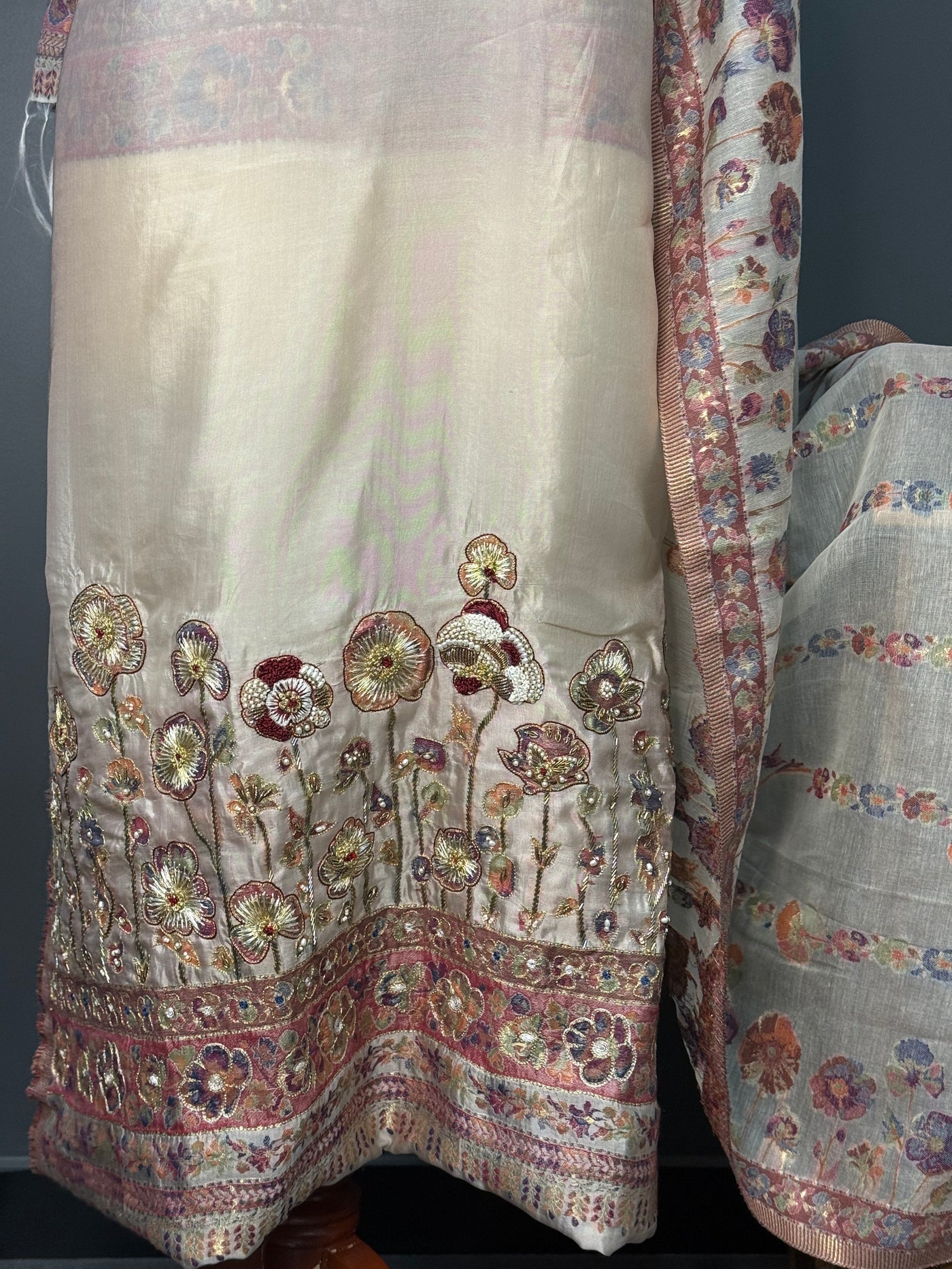 REGAL LOOM SHAHI RESHAM