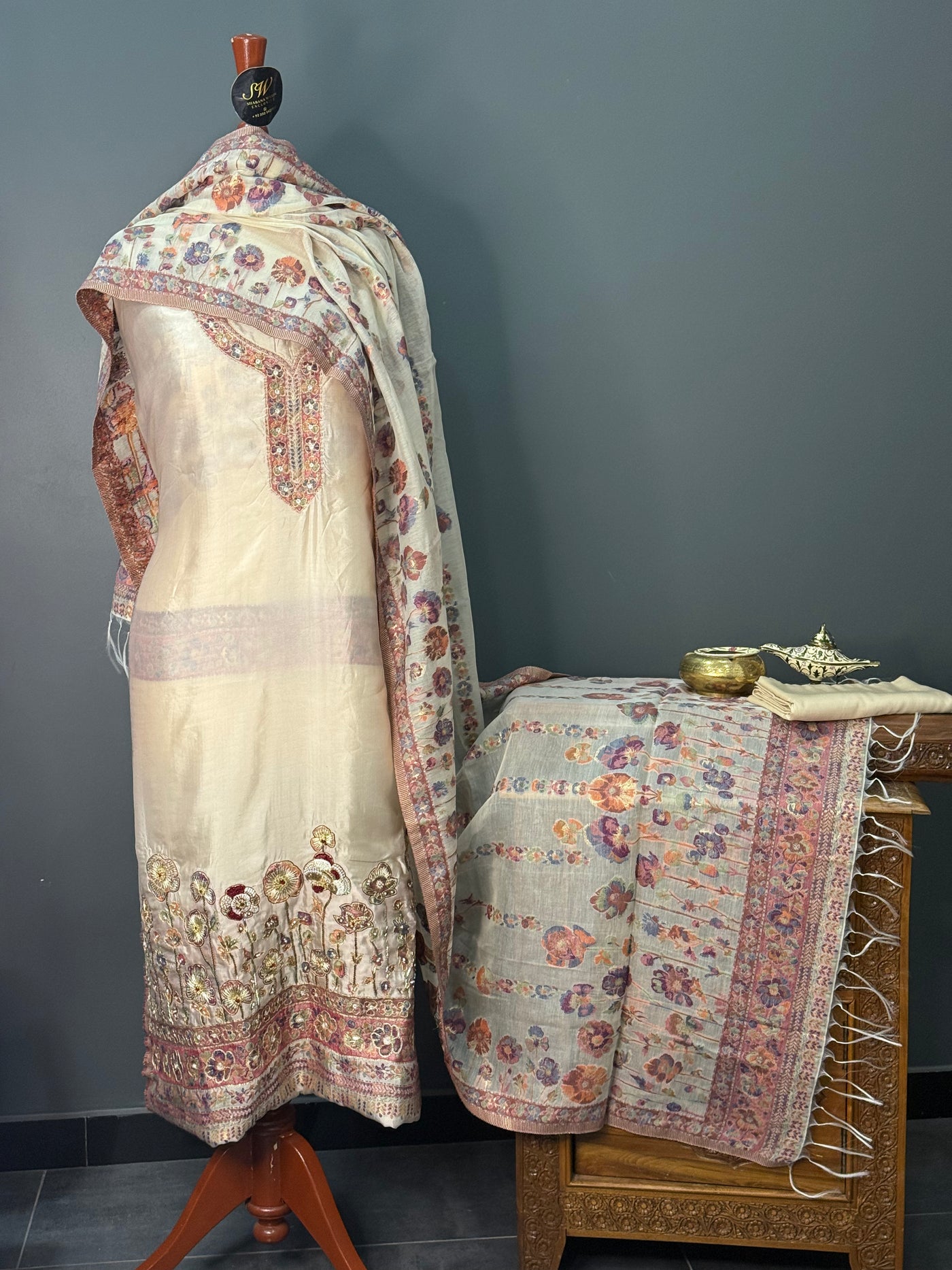 REGAL LOOM SHAHI RESHAM