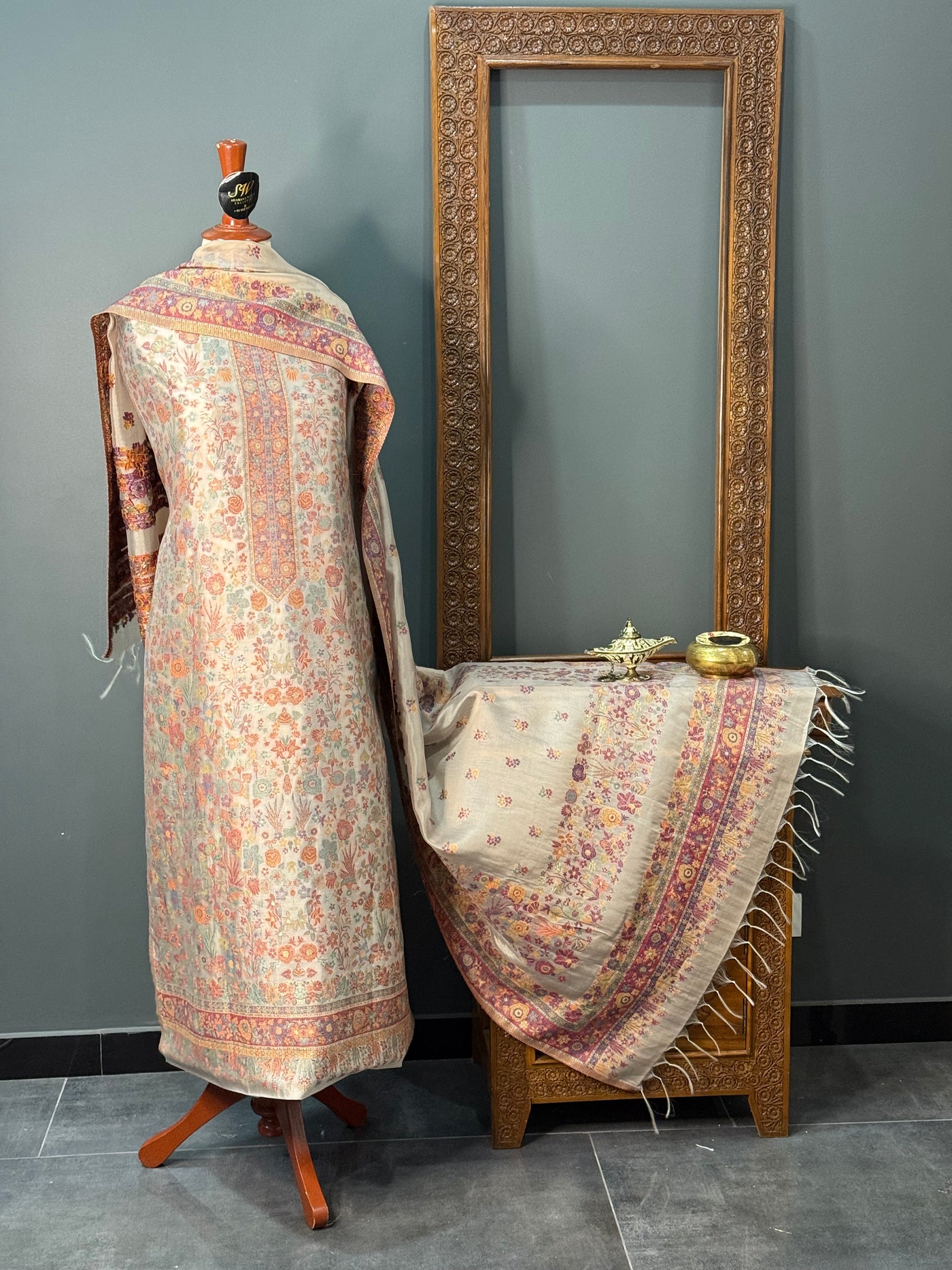 REGAL LOOM SHAHI RESHAM