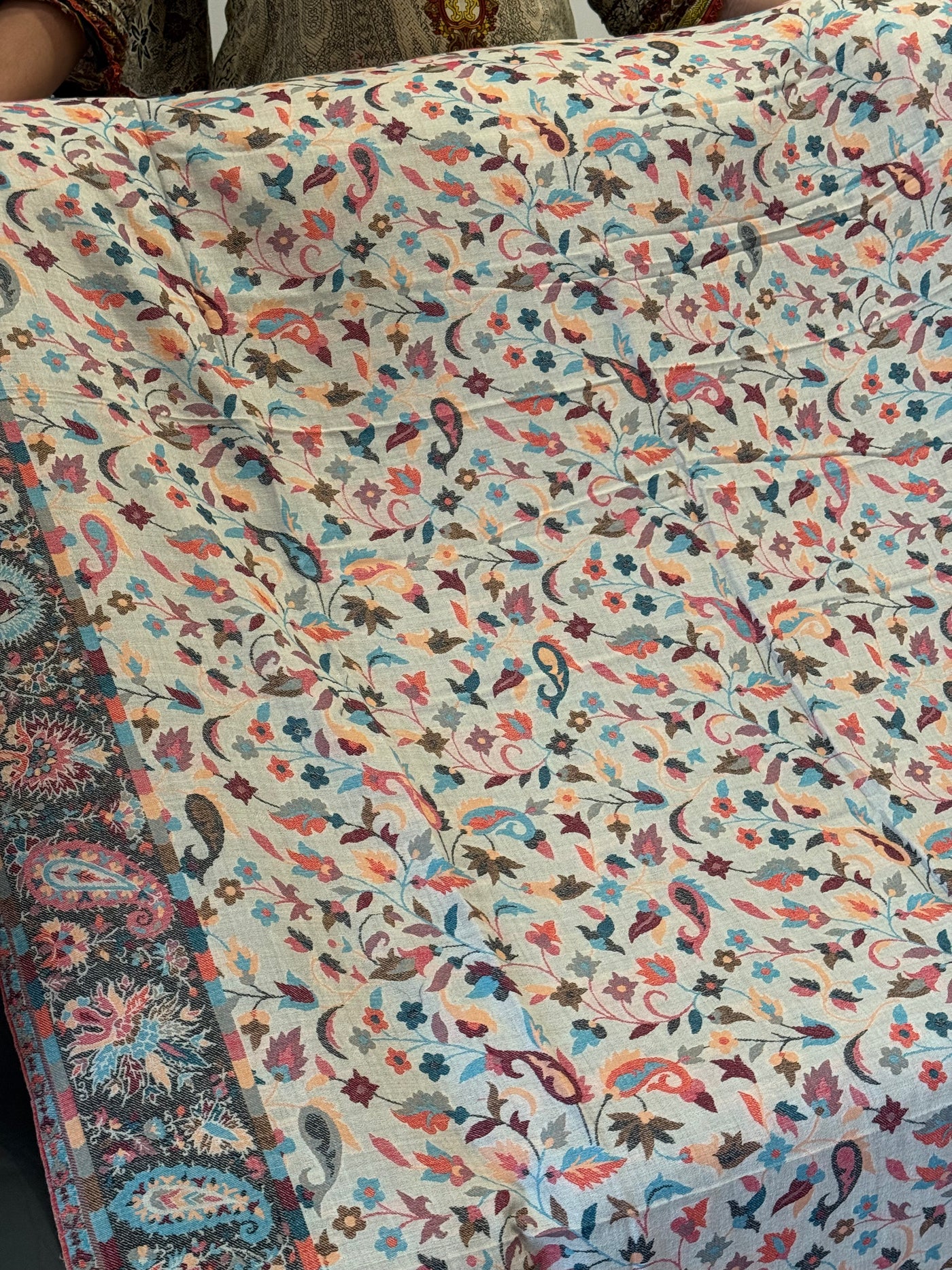 KANI PASHMINA PREMIUM