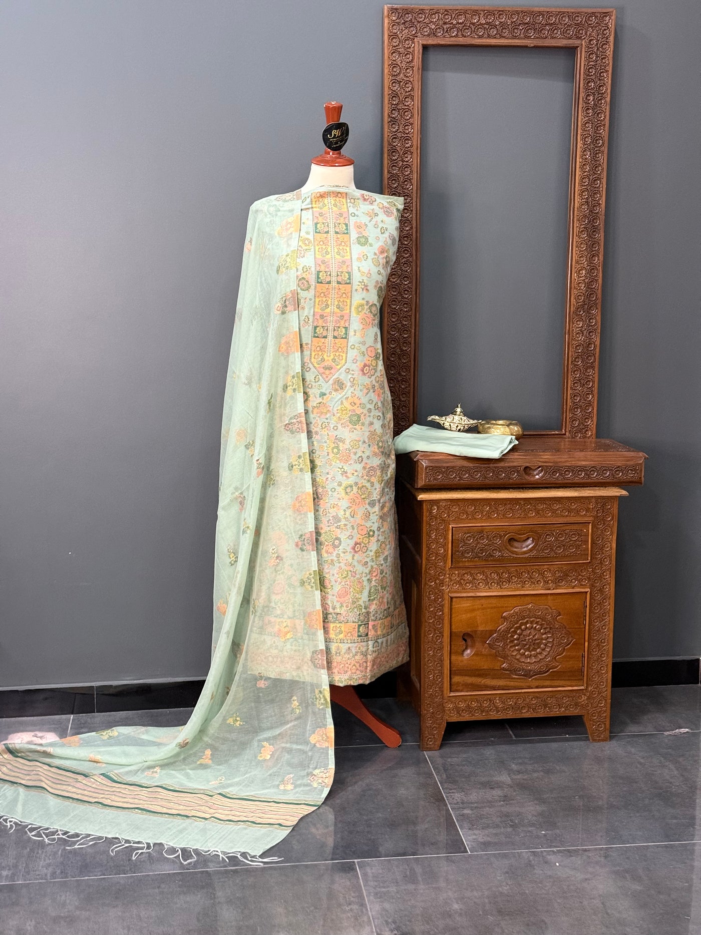 REGAL LOOM SHAHI RESHAM