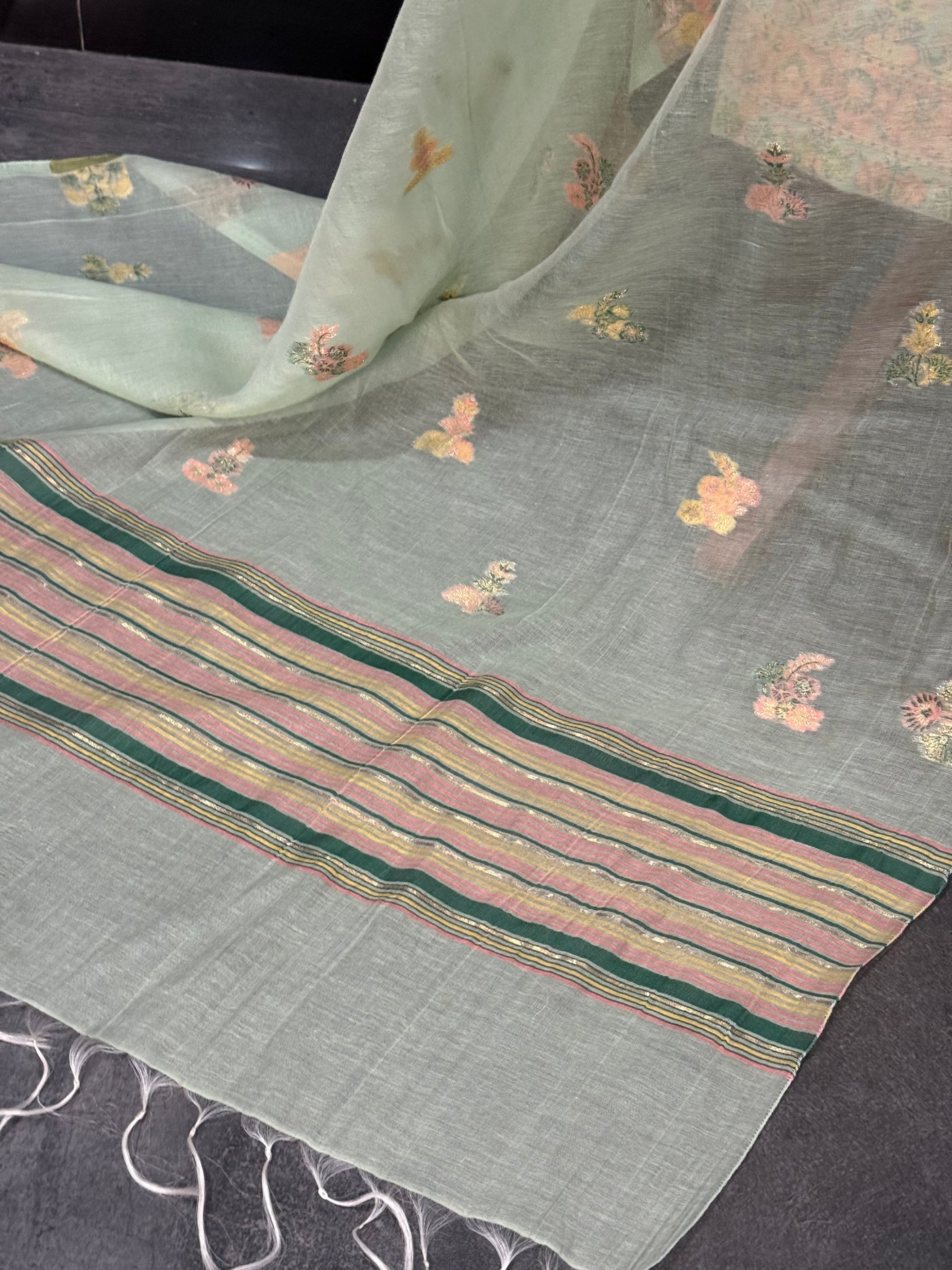 REGAL LOOM SHAHI RESHAM