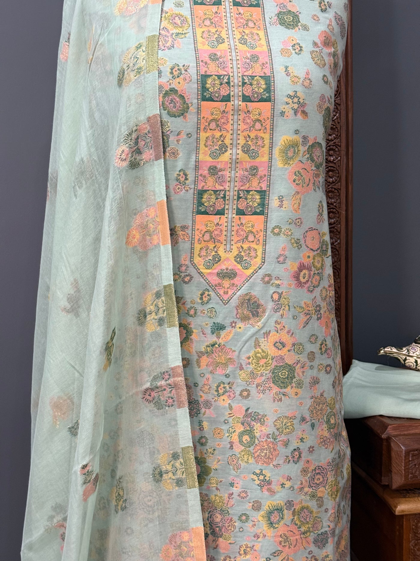 REGAL LOOM SHAHI RESHAM