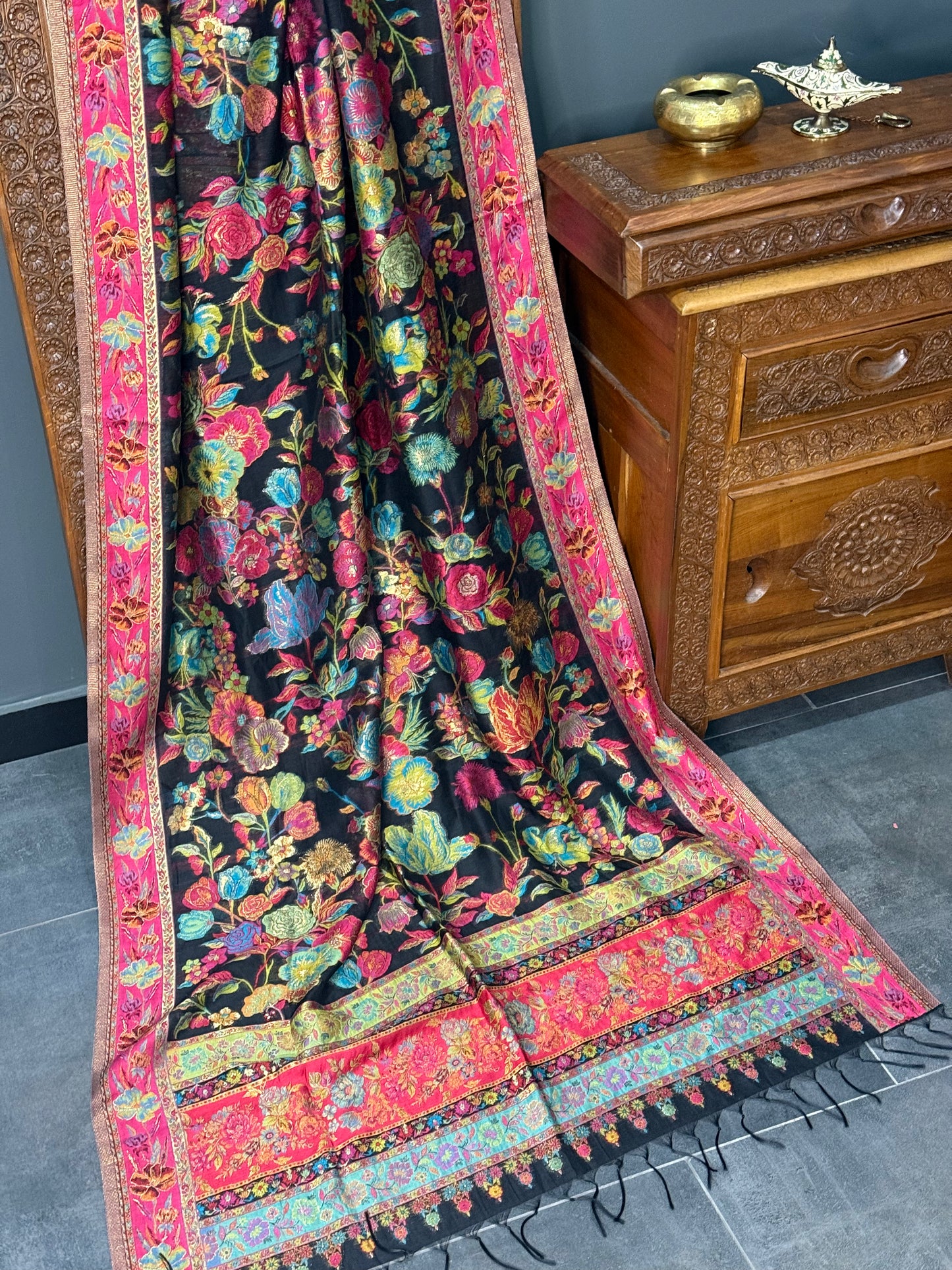 NOOR-E-KANI