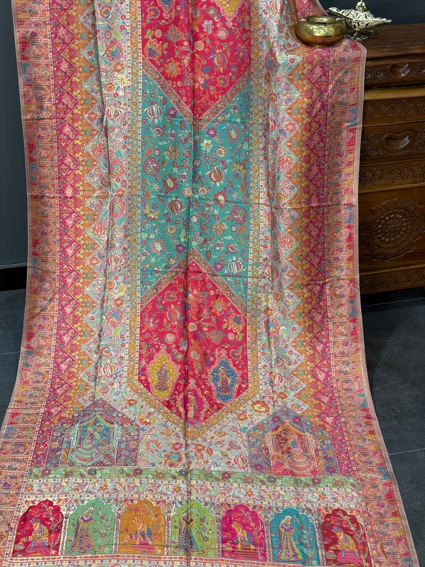 NOOR-E-KANI
