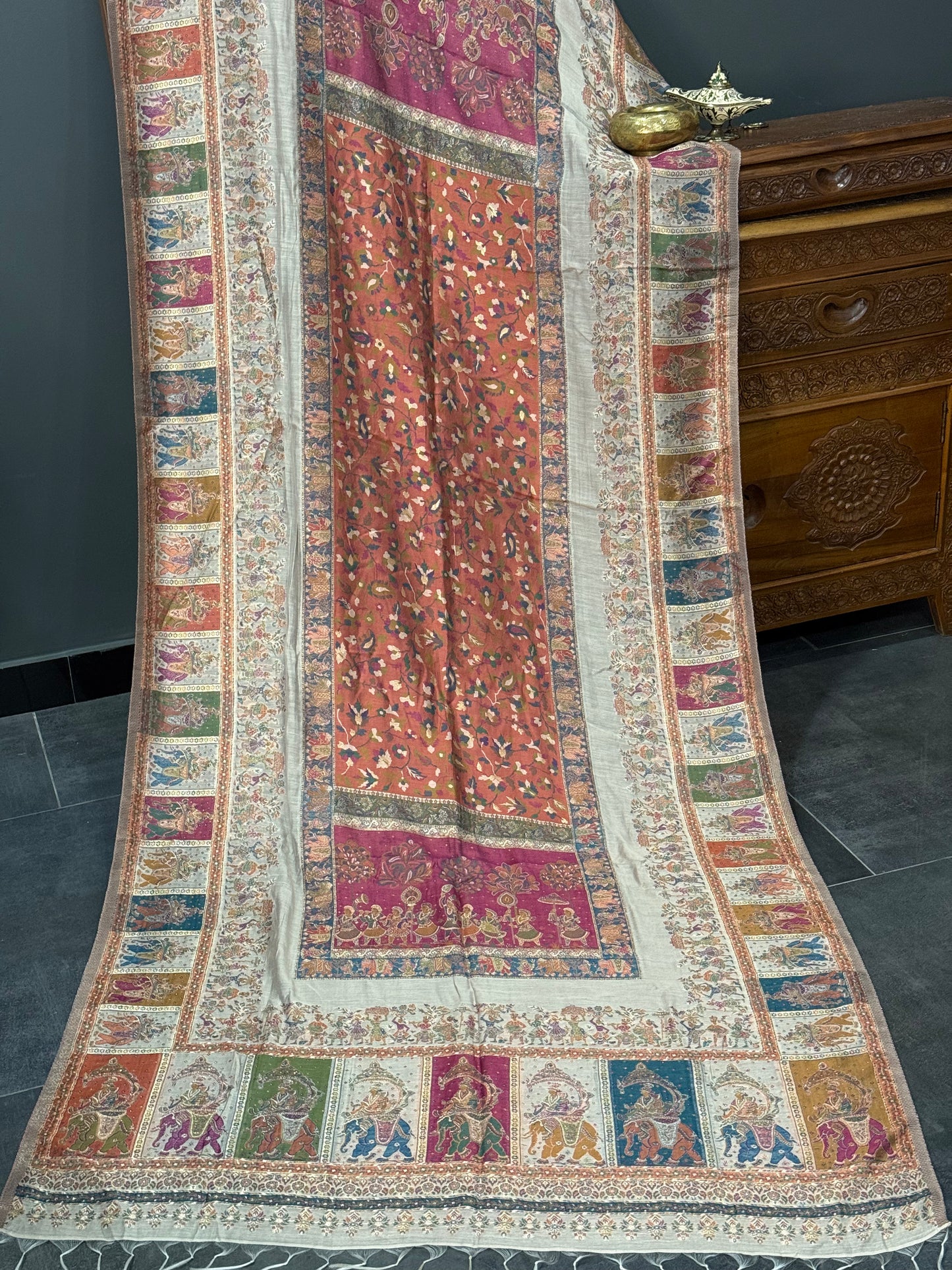 NOOR-E-KANI